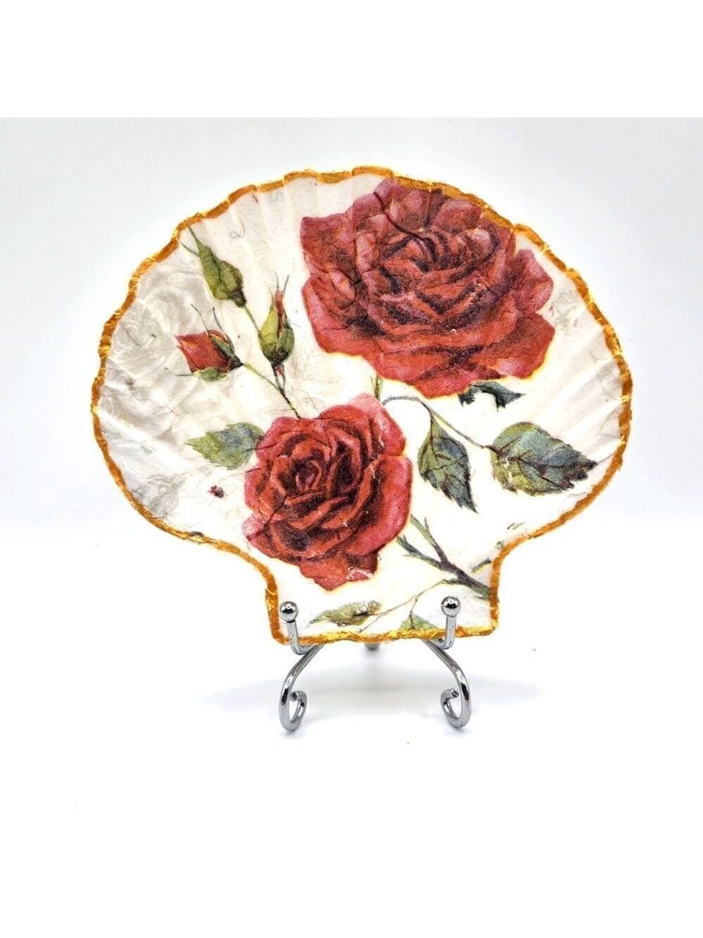 Decoupage Scalloped shell Red Roses